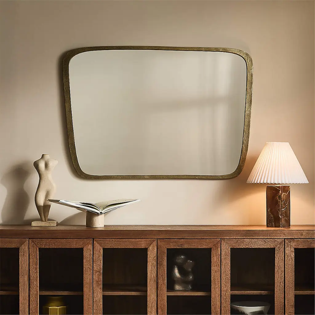 CB2_S25_508_Lamps_ON_004.webp